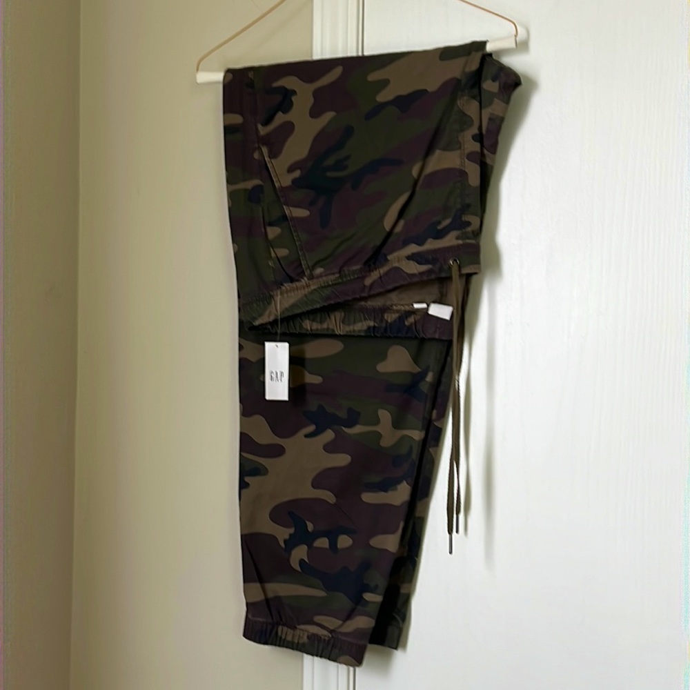 Gap Camo Khaki Joggers